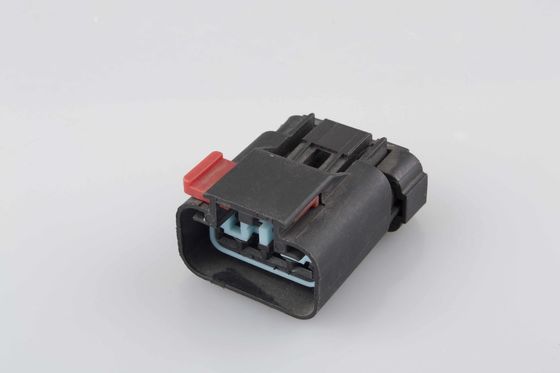 カスタマイズされた色で成形された自動車Pvc Gpsケーブルコネクタ
